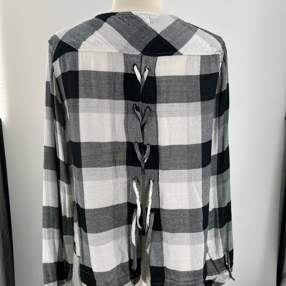 Cloth & Stone Black & White Checkered Blouse Ladies Size Medium - Picture 3 of 8